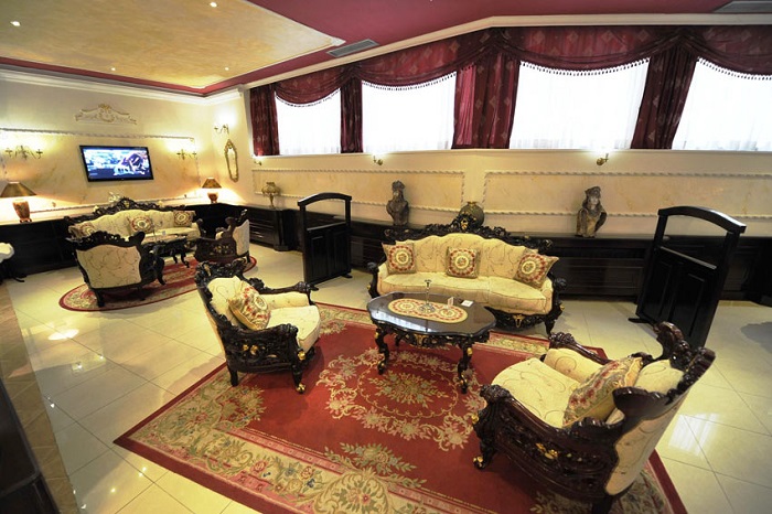 Queen’s Astoria Design 2